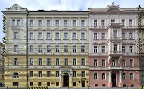 Alqush Downtown Hotel